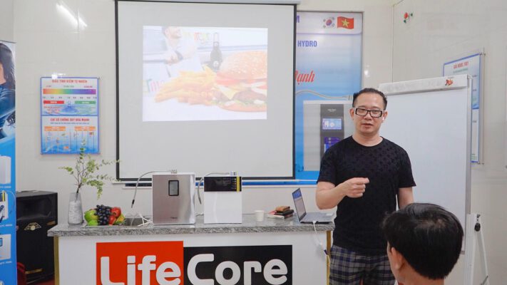 Ngài Thomas Nguyễn chia sẻ bí kíp và kinh nghiệm thực chiến ở nước ngoài tại Lifecore VN